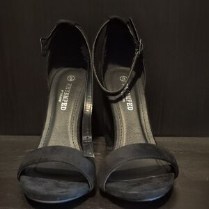 Black Women's Heeled Sandals